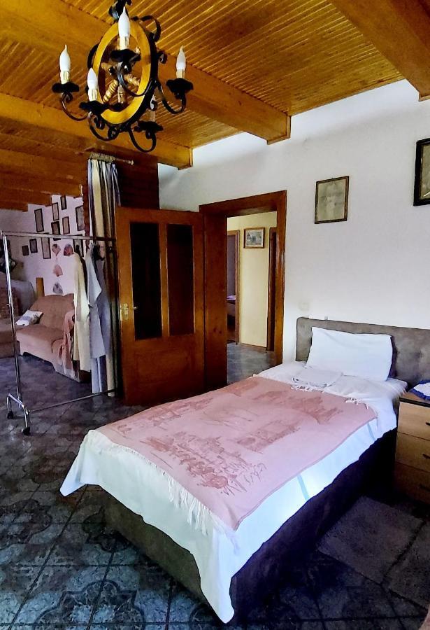 Guest House Marketti Vynohradiv Exterior foto