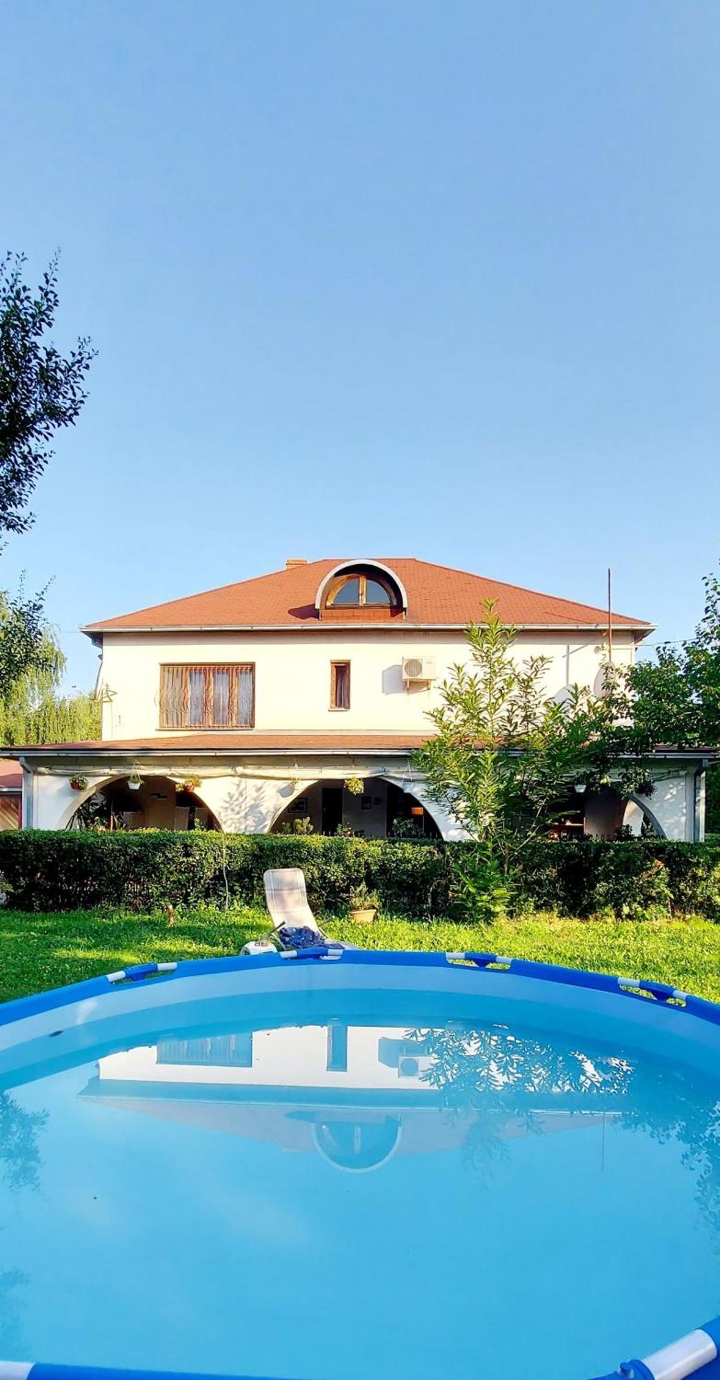 Guest House Marketti Vynohradiv Exterior foto
