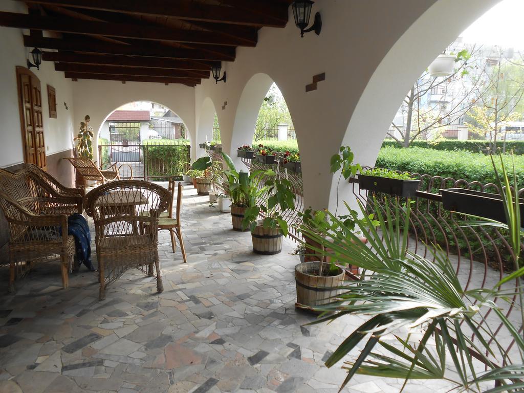Guest House Marketti Vynohradiv Exterior foto